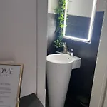 Hotel La - Self Check-in
