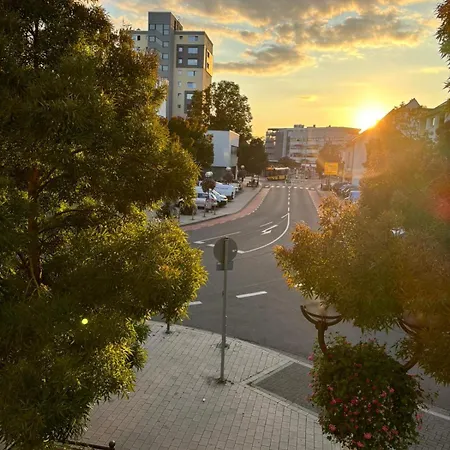 La - Self Check-in Hanau