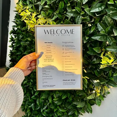 Hotel La - Self Check-in *