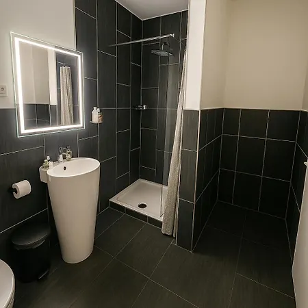 Hotel La - Self Check-in