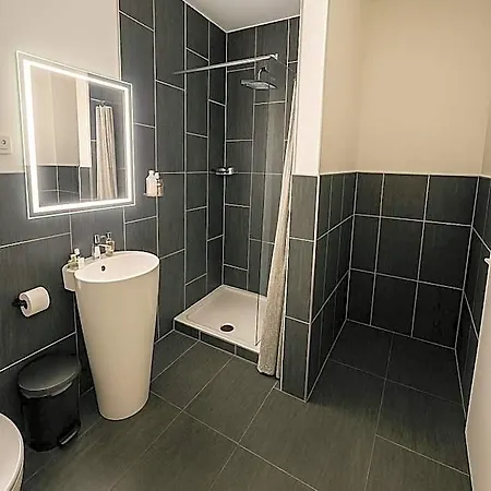 La - Self Check-in Hotel Hanau