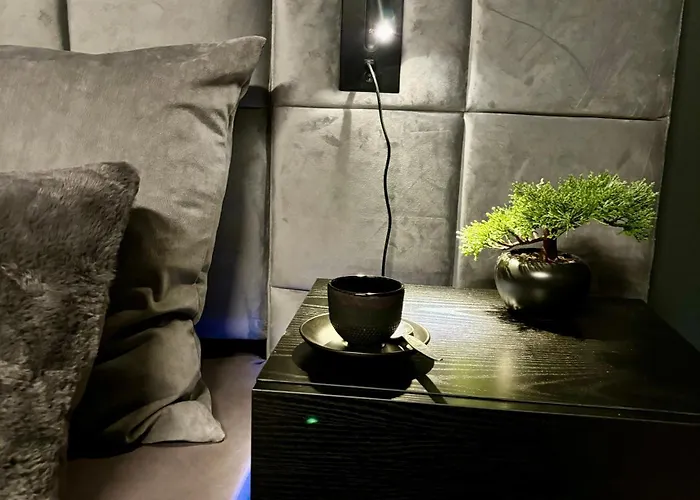 La - Self Check-in *