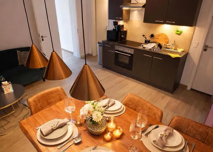 La - Self Check-in *